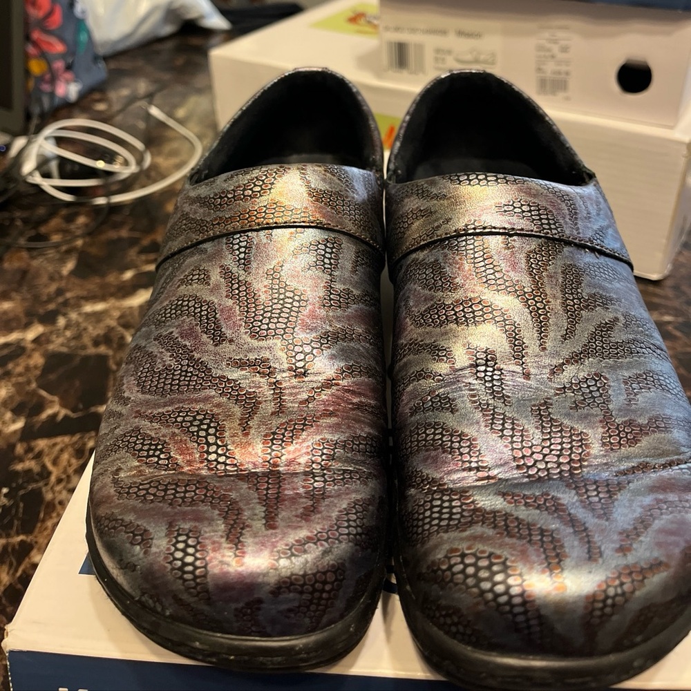 Women Klogs brand shoes , multi-zebra color, size 8 medium, like new.